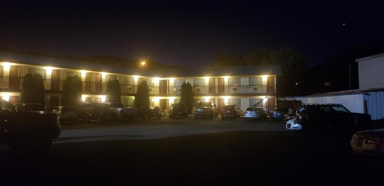 Cache Creek Inn Exterior photo