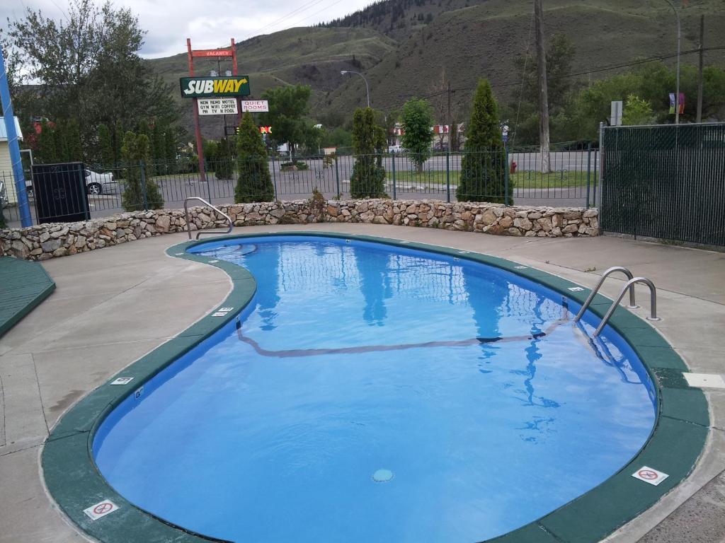 Cache Creek Inn Exterior photo